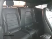 ✅ 2018 Mercedes-Benz C 300 • VIN: WDDWJ4KB4JF676016 • Lot: 50970905. Wystawiony na Copart z przebiegiem 109 381 mil. Bezpłatny archiwum sprzedaży aukcyjnych z USA i szczegółowy raport historii pojazdu na DreamBid. Zdjęcie 10.