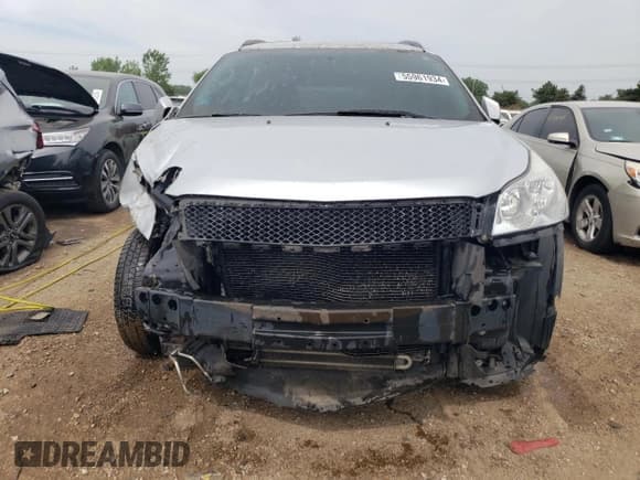 ✅ 2012 Chevrolet Traverse 2LT • VIN: 1GNKVJEDXCJ148173 • Lot: 55961934. Wystawiony na Copart z przebiegiem 150 042 mil. Bezpłatny archiwum sprzedaży aukcyjnych z USA i szczegółowy raport historii pojazdu na DreamBid. Zdjęcie 5.