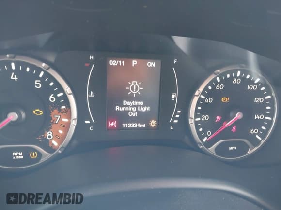 ✅ 2017 Jeep Renegade Latitude • VIN: ZACCJBBB0HPE61614 • Lot: 42987505. Listed on IAAI with 112,334 mi. Free auction sales archive from the USA and detailed vehicle history report at DreamBid. Image 7.