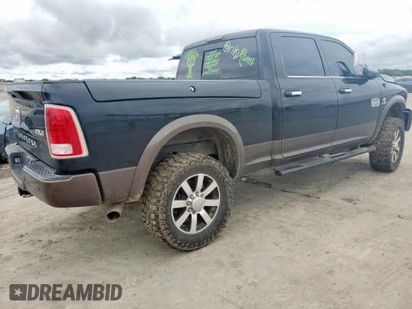 ✅ 2018 Ram 2500 Limited • VIN: 3C6UR5GL8JG157042 • Lot: 60539585. Listed on Copart with 85,760 mi. Free auction sales archive from the USA and detailed vehicle history report at DreamBid. Image 3.