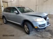 ✅ 2005 Volkswagen Touareg • VIN: WVGBG77L25D014636 • Lot: 66394565. Wystawiony na Copart z przebiegiem 190 838 mil. Bezpłatny archiwum sprzedaży aukcyjnych z USA i szczegółowy raport historii pojazdu na DreamBid. Zdjęcie 4.
