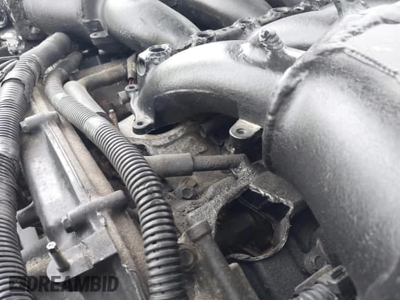 ✅ 2016 Nissan GT-R Premium • VIN: JN1AR5EF8GM290918 • Лот: 42476340. Опубликован ранее на IAAI с пробегом 23 667 миль. Бесплатный доступ к архиву аукционных продаж из США и подробный отчёт об истории автомобиля на DreamBid. Изображение 18.