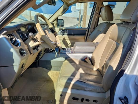 ✅ 2012 Ford Expedition XLT • VIN: 1FMJU1J50CEF13776 • Lot: 95071155. Wystawiony na Copart z przebiegiem 216 553 mil. Bezpłatny archiwum sprzedaży aukcyjnych z USA i szczegółowy raport historii pojazdu na DreamBid. Zdjęcie 7.