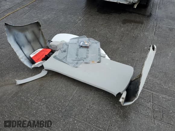 ✅ 2013 Toyota Sienna LE • VIN: 5TDKK3DC4DS343440 • Lot: 85775955. Listed on Copart with 181,115 mi. Free auction sales archive from the USA and detailed vehicle history report at DreamBid. Image 13.