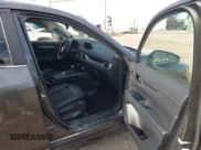 ✅ 2018 Mazda CX-5 Touring • VIN: JM3KFBCM3J0398105 • Lot: 43609194. Wystawiony na IAAI z przebiegiem 64 706 mil. Bezpłatny archiwum sprzedaży aukcyjnych z USA i szczegółowy raport historii pojazdu na DreamBid. Zdjęcie 5.