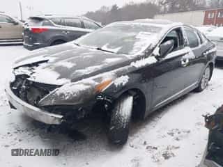 2013 Hyundai Azera z VIN KMHFG4JG5DA215443, wystawiony jako IAAI lot #41431057 z przebiegiem Nie podano mil oraz . Historia ofert i sprzedaży dostępna na DreamBid. Obrazek 2.