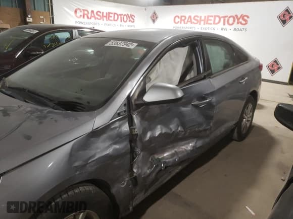 ✅ 2017 Hyundai Sonata SE • VIN: 5NPE24AF4HH508514 • Lot: 53837942. Listed on Copart with 43,679 mi. Free auction sales archive from the USA and detailed vehicle history report at DreamBid. Image 9.