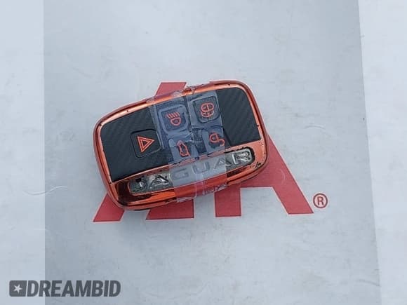 ✅ 2015 Jaguar XF Portfolio • VIN: SAJWJ0FF5F8U51892 • Lot: 43583121. Wystawiony na IAAI z przebiegiem 113 236 mil. Bezpłatny archiwum sprzedaży aukcyjnych z USA i szczegółowy raport historii pojazdu na DreamBid. Zdjęcie 11.