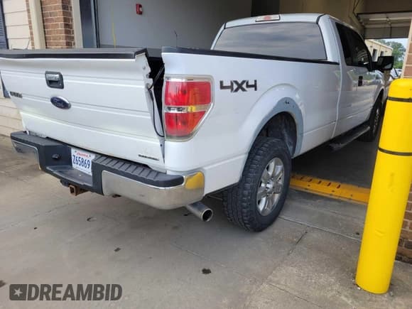 ✅ 2014 Ford F-150 XL • VIN: 1FTFX1EF4EKF44389 • Lot: 42595848. Listed on IAAI with 139,027 mi. Free auction sales archive from the USA and detailed vehicle history report at DreamBid. Image 1.