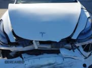 ✅ 2023 Tesla Model 3 • VIN: 5YJ3E1EA7PF693103 • Lot: 41831680. Wystawiony na IAAI z przebiegiem 17 777 mil. Bezpłatny archiwum sprzedaży aukcyjnych z USA i szczegółowy raport historii pojazdu na DreamBid. Zdjęcie 10.