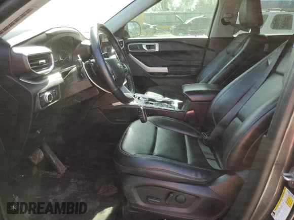 ✅ 2020 Ford Explorer XLT • VIN: 1FMSK8DH4LGC28785 • Lot: 46903625. Wystawiony na Copart z przebiegiem 55 512 mil. Bezpłatny archiwum sprzedaży aukcyjnych z USA i szczegółowy raport historii pojazdu na DreamBid. Zdjęcie 7.