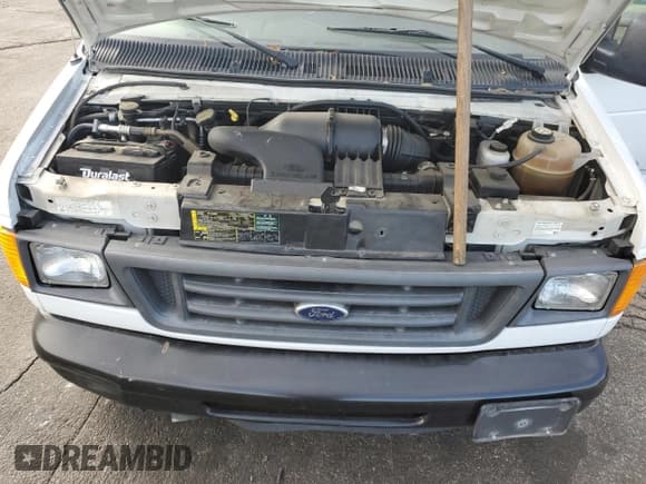 ✅ 2004 Ford Econoline Passenger XL • VIN: 1FBSS31L54HB53305 • Lot: 92125385. Wystawiony na Copart z przebiegiem 138 490 mil. Bezpłatny archiwum sprzedaży aukcyjnych z USA i szczegółowy raport historii pojazdu na DreamBid. Zdjęcie 12.