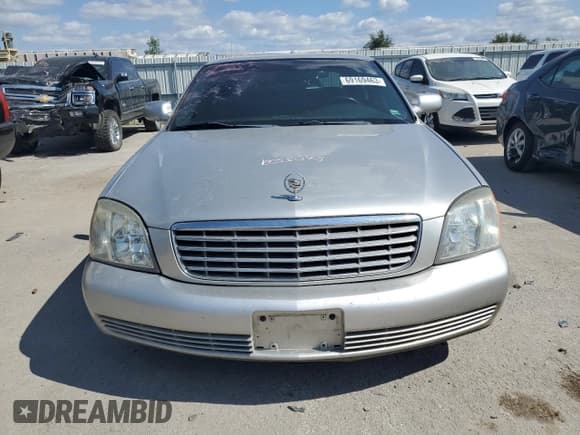 ✅ 2005 Cadillac DeVille • VIN: 1G6KD54Y45U233957 • Lot: 69169463. Listed on Copart with 141,675 mi. Free auction sales archive from the USA and detailed vehicle history report at DreamBid. Image 5.
