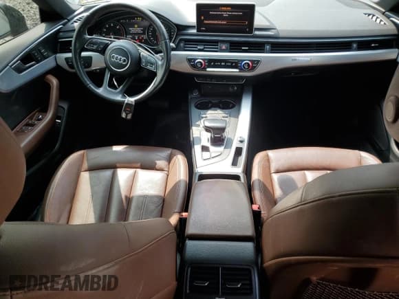 ✅ 2018 Audi A5 Sportback Premium Plus • VIN: WAUBNCF51JA064250 • Lot: 67896905. Wystawiony na Copart z przebiegiem 82 399 mil. Bezpłatny archiwum sprzedaży aukcyjnych z USA i szczegółowy raport historii pojazdu na DreamBid. Zdjęcie 8.