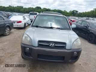 2007 Hyundai Tucson SE z VIN KM8JN72D07U524066, wystawiony jako IAAI lot #42915564 z przebiegiem 149 252 mil mil oraz . Historia ofert i sprzedaży dostępna na DreamBid. Obrazek 6.