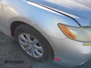 ✅ 2007 Toyota Camry LE • VIN: JTNBE46K673079222 • Lot: 43642364. Wystawiony na IAAI z przebiegiem 197 864 mil. Bezpłatny archiwum sprzedaży aukcyjnych z USA i szczegółowy raport historii pojazdu na DreamBid. Zdjęcie 15.