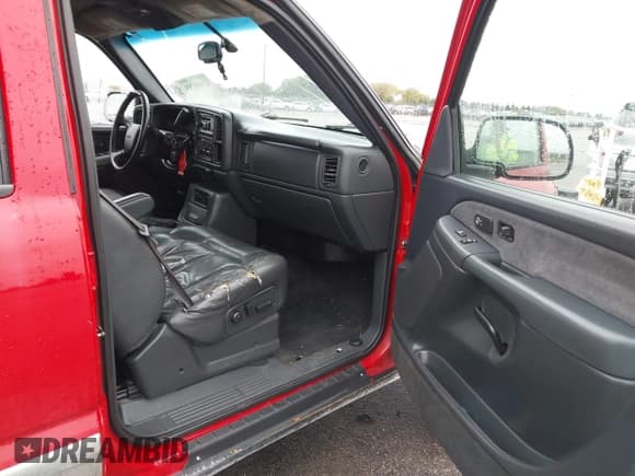 ✅ 2002 GMC Sierra 1500HD SLE • VIN: 1GTGK13U82F247294 • Lot: 43460785. Listed on IAAI with 231,861 mi. Free auction sales archive from the USA and detailed vehicle history report at DreamBid. Image 5.