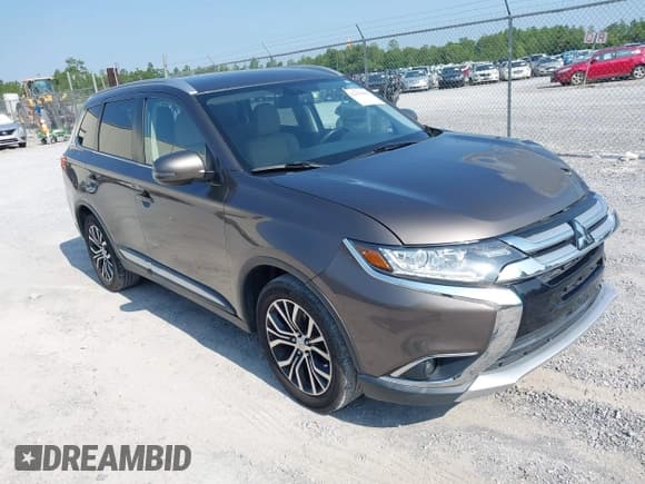✅ 2018 Mitsubishi Outlander SE • VIN: JA4AD3A36JZ003236 • Lot: 42413894. Wystawiony na IAAI z przebiegiem 88 903 mil. Bezpłatny archiwum sprzedaży aukcyjnych z USA i szczegółowy raport historii pojazdu na DreamBid. Zdjęcie 1.