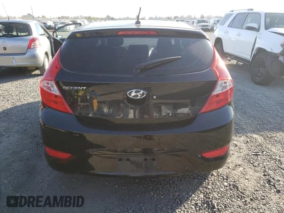 ✅ 2017 Hyundai Accent SE • VIN: KMHCT5AEXHU355446 • Лот: 79908054. Опубликован ранее на Copart с пробегом 43 742 миль. Бесплатный доступ к архиву аукционных продаж из США и подробный отчёт об истории автомобиля на DreamBid. Изображение 6.