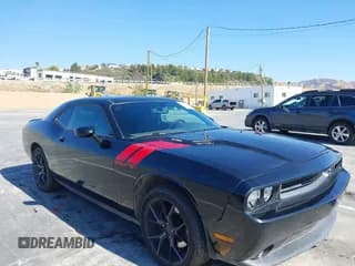 ✅ 2013 Dodge Challenger R/T • VIN: 2C3CDYBT4DH517881 • Lot: 41422647. Wystawiony na IAAI z przebiegiem 76 889 mil. Bezpłatny archiwum sprzedaży aukcyjnych z USA i szczegółowy raport historii pojazdu na DreamBid. Zdjęcie 1.