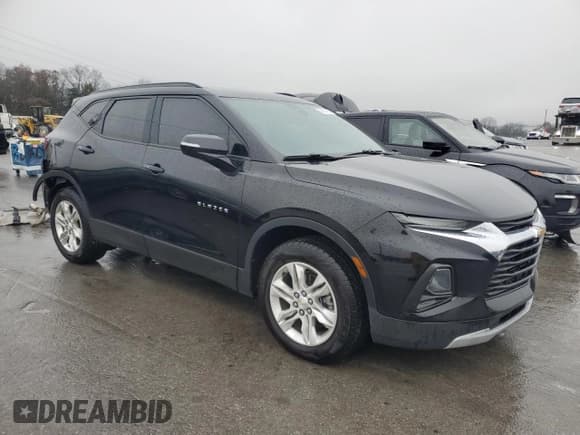 ✅ 2021 Chevrolet Blazer LT • VIN: 3GNKBJRS7MS569740 • Lot: 91974355. Wystawiony na Copart z przebiegiem 99 274 mil. Bezpłatny archiwum sprzedaży aukcyjnych z USA i szczegółowy raport historii pojazdu na DreamBid. Zdjęcie 4.