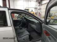 ✅ 2005 Jeep Grand Cherokee Limited • VIN: 1J4HR58265C590734 • Lot: 43689607. Wystawiony na IAAI z przebiegiem 162 103 mil. Bezpłatny archiwum sprzedaży aukcyjnych z USA i szczegółowy raport historii pojazdu na DreamBid. Zdjęcie 5.