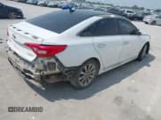 ✅ 2016 Hyundai Sonata Sport • VIN: 5NPE34AF8GH422585 • Лот: 42940635. Опубликован ранее на IAAI с пробегом 121 338 миль. Бесплатный доступ к архиву аукционных продаж из США и подробный отчёт об истории автомобиля на DreamBid. Изображение 4.
