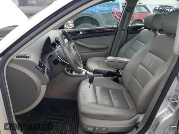 ✅ 2003 Audi A6 2.7T • VIN: WAULD64B33N024376 • Лот: 44263685. Опубликован ранее на Copart с пробегом 70 196 миль. Бесплатный доступ к архиву аукционных продаж из США и подробный отчёт об истории автомобиля на DreamBid. Изображение 7.