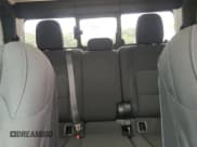 ✅ 2020 Jeep Gladiator Sport S • VIN: 1C6HJTAG4LL170322 • Lot: 91245965. Wystawiony na Copart z przebiegiem 61 514 mil. Bezpłatny archiwum sprzedaży aukcyjnych z USA i szczegółowy raport historii pojazdu na DreamBid. Zdjęcie 10.