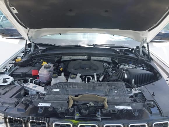 ✅ 2023 Jeep Grand Cherokee Overland • VIN: 1C4RJYD66P8794645 • Lot: 42143883. Listed on IAAI with 44,898 mi. Free auction sales archive from the USA and detailed vehicle history report at DreamBid. Image 10.