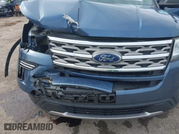 ✅ 2018 Ford Explorer XLT • VIN: 1FM5K8D84JGA02983 • Lot: 43463900. Wystawiony na IAAI z przebiegiem 61 514 mil. Bezpłatny archiwum sprzedaży aukcyjnych z USA i szczegółowy raport historii pojazdu na DreamBid. Zdjęcie 6.