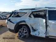 ✅ 2025 Ford Explorer Platinum • VIN: 1FMWK8HC4SGC15890 • Lot: 43241650. Listed on IAAI with 4,440 mi. Free auction sales archive from the USA and detailed vehicle history report at DreamBid. Image 6.