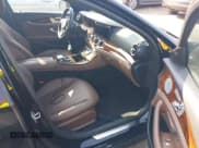 ✅ 2019 Mercedes-Benz E 450 • VIN: WDDZF6JB3KA528238 • Lot: 42805243. Wystawiony na IAAI z przebiegiem 70 784 mil. Bezpłatny archiwum sprzedaży aukcyjnych z USA i szczegółowy raport historii pojazdu na DreamBid. Zdjęcie 5.