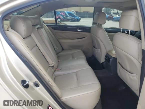 ✅ 2009 Hyundai Genesis • VIN: KMHGC46E09U026180 • Лот: 86545515. Опубликован ранее на Copart с пробегом 99 099 миль. Бесплатный доступ к архиву аукционных продаж из США и подробный отчёт об истории автомобиля на DreamBid. Изображение 10.