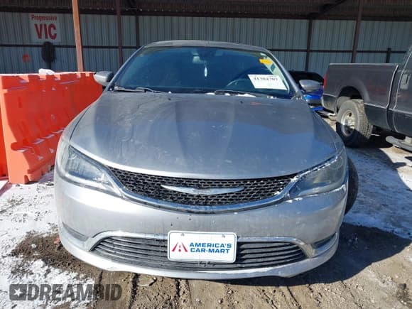 ✅ 2016 Chrysler 200 Limited Platinum • VIN: 1C3CCCAG9GN144259 • Lot: 41384707. Wystawiony na IAAI z przebiegiem 122 517 mil. Bezpłatny archiwum sprzedaży aukcyjnych z USA i szczegółowy raport historii pojazdu na DreamBid. Zdjęcie 12.