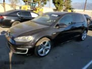 ✅ 2015 Volkswagen Golf SEL Premium • VIN: WVWPP7AU4FW910146 • Lot: 80571395. Wystawiony na Copart z przebiegiem 44 781 mil. Bezpłatny archiwum sprzedaży aukcyjnych z USA i szczegółowy raport historii pojazdu na DreamBid. Zdjęcie 1.