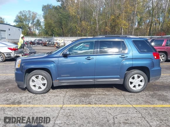 ✅ 2016 GMC Terrain SLE • VIN: 2GKFLTEKXG6147302 • Lot: 43502043. Listed on IAAI with 178,023 mi. Free auction sales archive from the USA and detailed vehicle history report at DreamBid. Image 14.