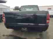 2005 Chevrolet Silverado 1500 LS z VIN 2GCEC19T051174209, wystawiony jako Copart lot #71969214 z przebiegiem 199 192 mil mil oraz Szkoda całkowita • Salvage title. Historia ofert i sprzedaży dostępna na DreamBid. Obrazek 6.