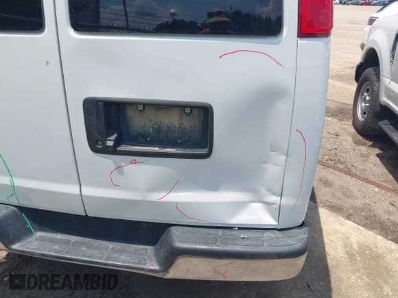 ✅ 2020 Chevrolet Express Passenger LT • VIN: 1GAZGPFG7L1228603 • Lot: 42917657. Listed on IAAI with 54,144 mi. Free auction sales archive from the USA and detailed vehicle history report at DreamBid. Image 5.