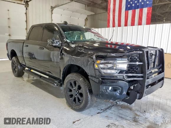 ✅ 2024 Ram 2500 Big Horn • VIN: 3C6UR5DJ8RG380597 • Лот: 61236355. Опубликован ранее на Copart с пробегом Не указан. Бесплатный доступ к архиву аукционных продаж из США и подробный отчёт об истории автомобиля на DreamBid. Изображение 4.