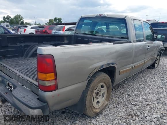 ✅ 2002 Chevrolet Silverado 1500 LT • VIN: 2GCEC19TX21218731 • Лот: 43272633. Опубликован ранее на IAAI с пробегом 301 628 миль. Бесплатный доступ к архиву аукционных продаж из США и подробный отчёт об истории автомобиля на DreamBid. Изображение 4.
