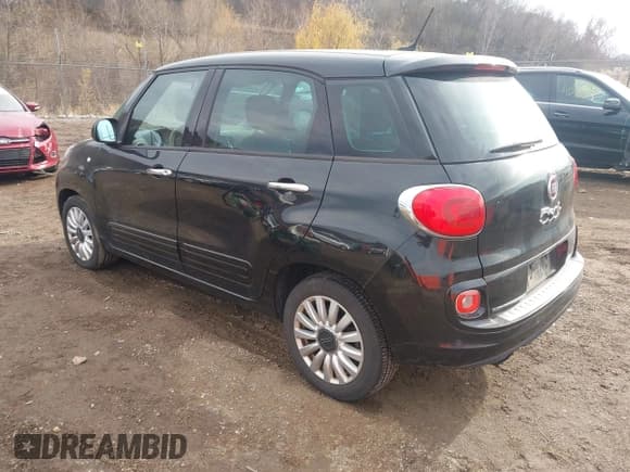 ✅ 2014 FIAT 500L Easy • VIN: ZFBCFABH4EZ000853 • Lot: 43780156. Wystawiony na IAAI z przebiegiem 68 854 mil. Bezpłatny archiwum sprzedaży aukcyjnych z USA i szczegółowy raport historii pojazdu na DreamBid. Zdjęcie 3.