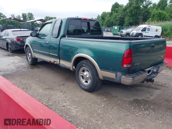 ✅ 2000 Ford F-150 XL • VIN: 1FTRX17L9YNA14700 • Lot: 42463519. Listed on IAAI with 148,629 mi. Free auction sales archive from the USA and detailed vehicle history report at DreamBid. Image 3.