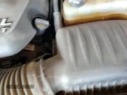 ✅ 2018 Dodge Challenger SXT Plus • VIN: 2C3CDZAG2JH327938 • Лот: 91623545. Опубликован ранее на Copart с пробегом 117 775 миль. Бесплатный доступ к архиву аукционных продаж из США и подробный отчёт об истории автомобиля на DreamBid. Изображение 14.