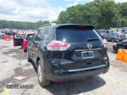✅ 2015 Nissan Rogue S • VIN: KNMAT2MV0FP592559 • Lot: 42829363. Wystawiony na IAAI z przebiegiem 157 068 mil. Bezpłatny archiwum sprzedaży aukcyjnych z USA i szczegółowy raport historii pojazdu na DreamBid. Zdjęcie 3.