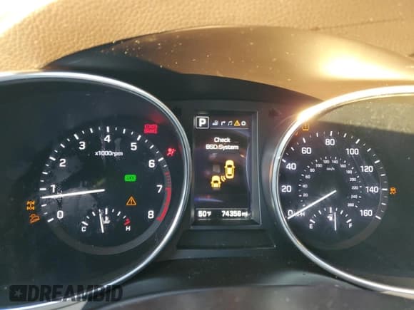 ✅ 2017 Hyundai Santa Fe Ultimate • VIN: 5XYZWDLA7HG483753 • Лот: 40912203. Опубликован ранее на Copart с пробегом 74 356 миль. Бесплатный доступ к архиву аукционных продаж из США и подробный отчёт об истории автомобиля на DreamBid. Изображение 9.