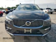 ✅ 2023 Volvo XC60 Plus Bright Theme • VIN: YV4L12RN5P1345515 • Лот: 58886815. Опубликован ранее на Copart с пробегом 26 342 миль. Бесплатный доступ к архиву аукционных продаж из США и подробный отчёт об истории автомобиля на DreamBid. Изображение 5.