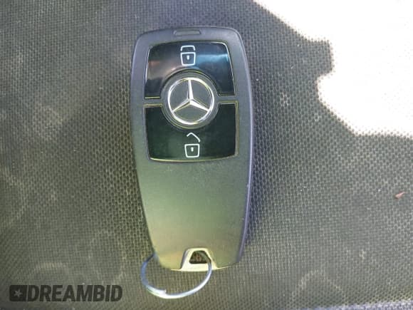 ✅ 2019 Mercedes-Benz Sprinter Cargo • VIN: WD3PF0CD9KP073433 • Lot: 43175826. Wystawiony na IAAI z przebiegiem 119 063 mil. Bezpłatny archiwum sprzedaży aukcyjnych z USA i szczegółowy raport historii pojazdu na DreamBid. Zdjęcie 11.