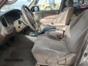 ✅ 2004 Toyota Tundra SR5 • VIN: 5TBDT44154S459409 • Lot: 92371475. Wystawiony na Copart z przebiegiem 251 965 mil. Bezpłatny archiwum sprzedaży aukcyjnych z USA i szczegółowy raport historii pojazdu na DreamBid. Zdjęcie 7.