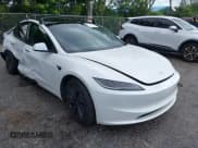 ✅ 2024 Tesla Model 3 • VIN: 5YJ3E1EA1RF870022 • Lot: 43375546. Wystawiony na IAAI z przebiegiem 9 078 mil. Bezpłatny archiwum sprzedaży aukcyjnych z USA i szczegółowy raport historii pojazdu na DreamBid. Zdjęcie 1.